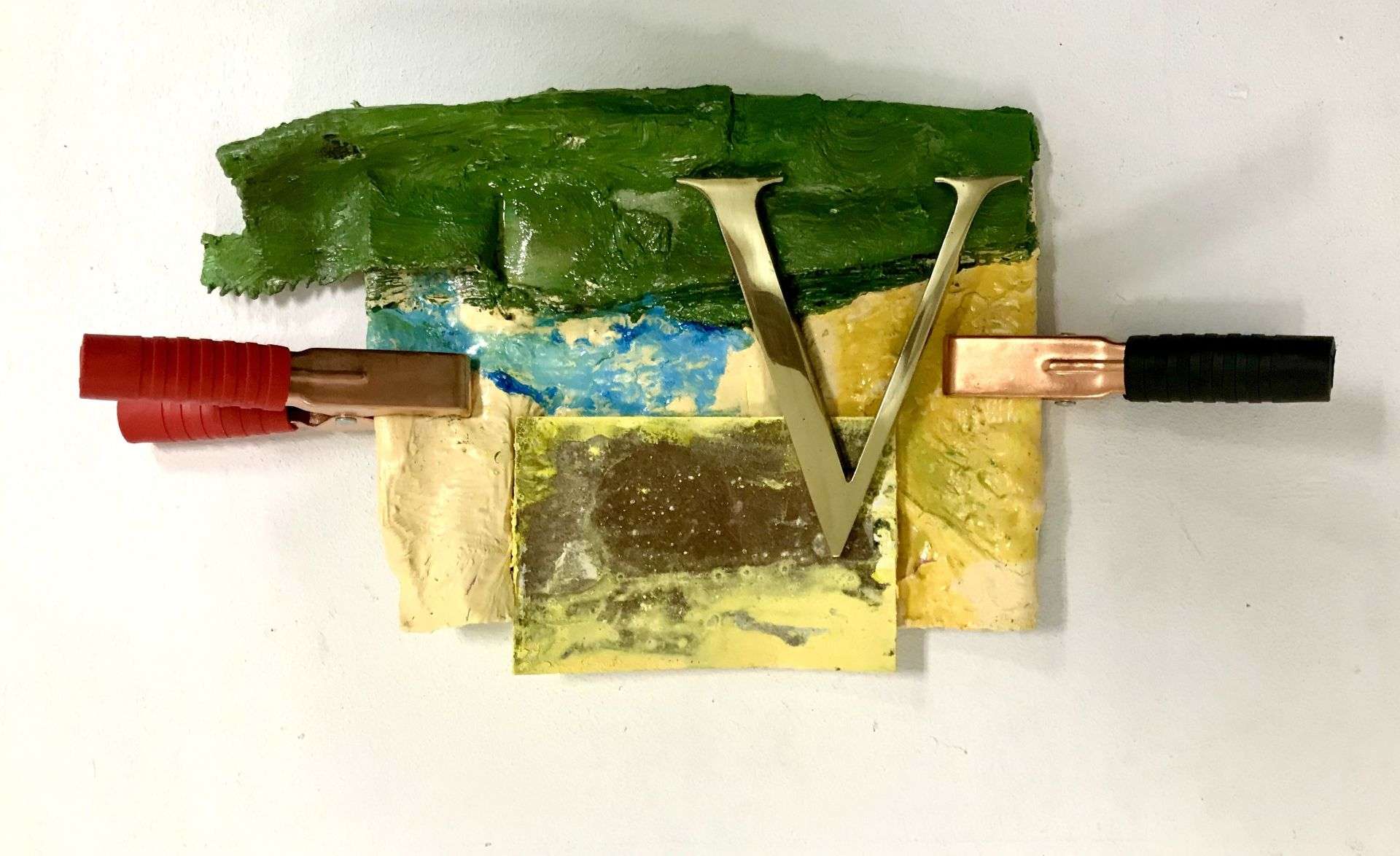 8A3BCB15-444B-4ACC-B382-D8325999ACE4 Título:DISPLAY.
Artefacto de uso terapéutico en caso de trastornos emocionales ,encontrado en las inmediaciones de la calle Paulus 7,en el Museumplein, entre los edificios del Rijksmuseum y el Stedelijk Museum,durante la construcción del nuevo dique de la ciudad de Amsterdam año 2073..
Mixta /collage 35 x 20 cm.
Madrid 2020
Precio 400 euros.