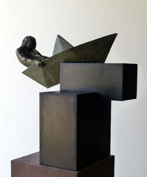 El argonauta 250 ejemplares. 2021. Hierro y bronce. 20,5 x 12 x 23,5