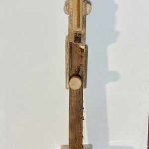 4.-Escultura en madera 9 x 50 cm - 1.300€