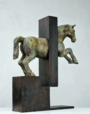 Anatomía de un caballo II. 46,5 x 10,5 x 38 cm 2