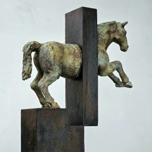 Anatomía de un caballo II. 46,5 x 10,5 x 38 cm 2