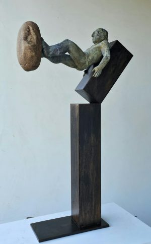 Ingravedad. 81.5 x 17 x 39,8 cm