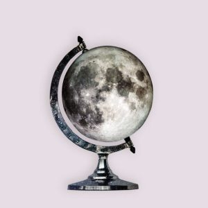 Pablo-JeJe_LUNA-LLENA_collage-digital-metacrilato_60x40cm_2019_ed5